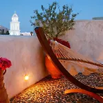 In Santorini With Stunning Outdoor Kitchen *