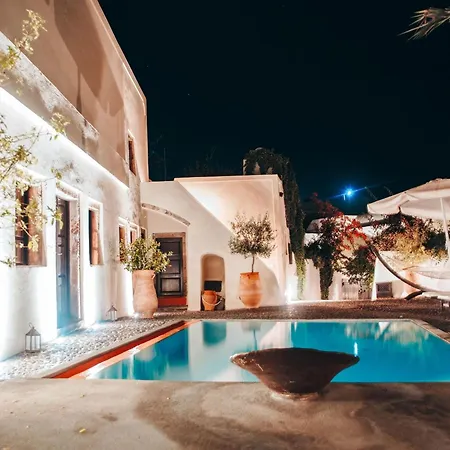 In Santorini With Stunning Outdoor Kitchen 别墅 梅加洛克里