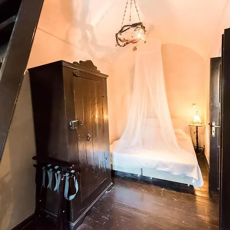 Vila In Santorini With Stunning Outdoor Kitchen *