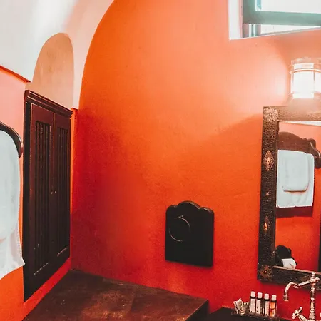 In Santorini With Stunning Outdoor Kitchen * 梅加洛克里