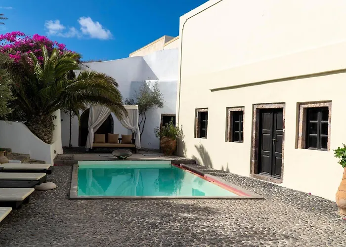 فيلة In Santorini With Stunning Outdoor Kitchen ميغالوخوري