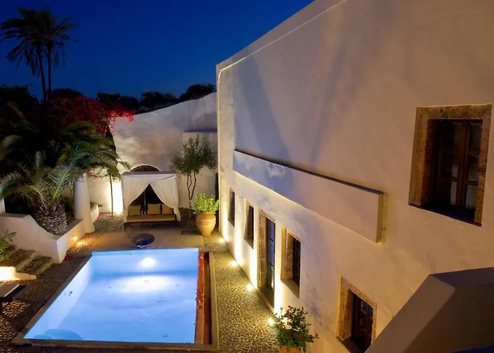 In Santorini With Stunning Outdoor Kitchen Вилла Мегалохори